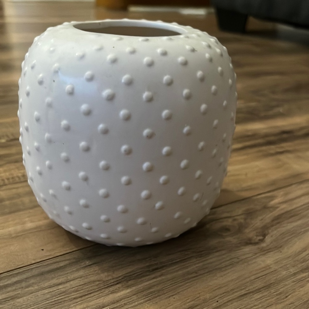 Base decor is a beautiful piece